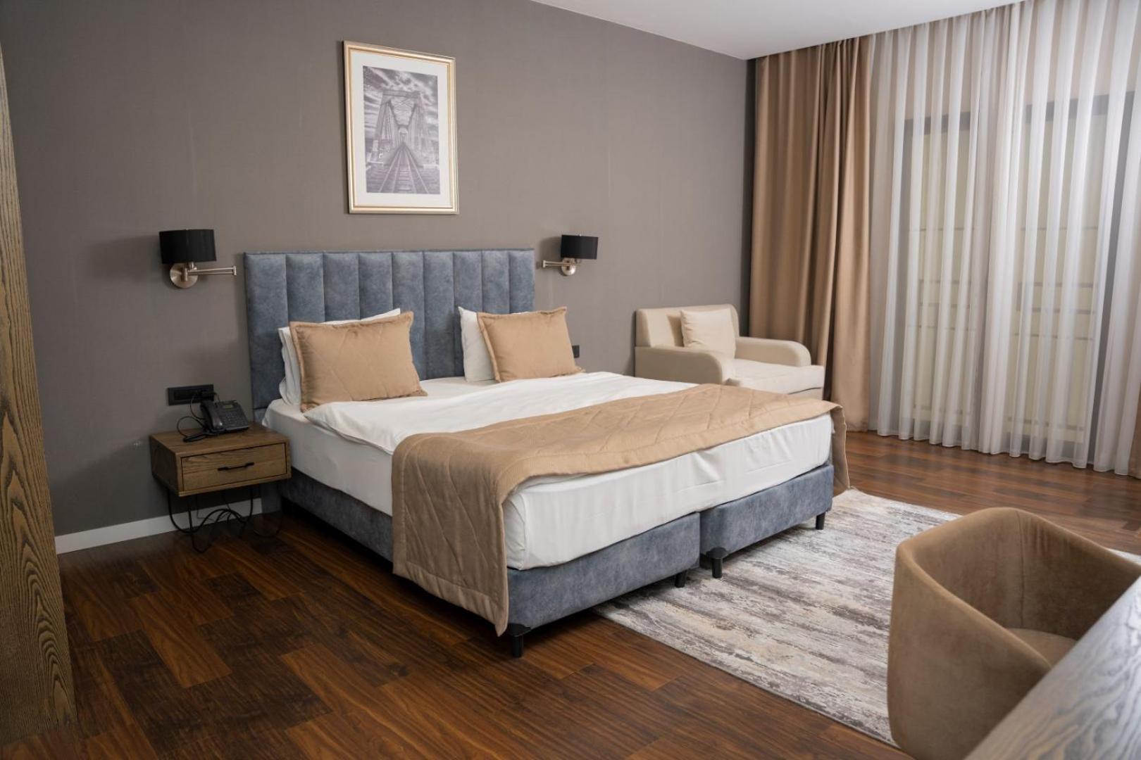 Port Rivoli Hotel Baku Bagian luar foto